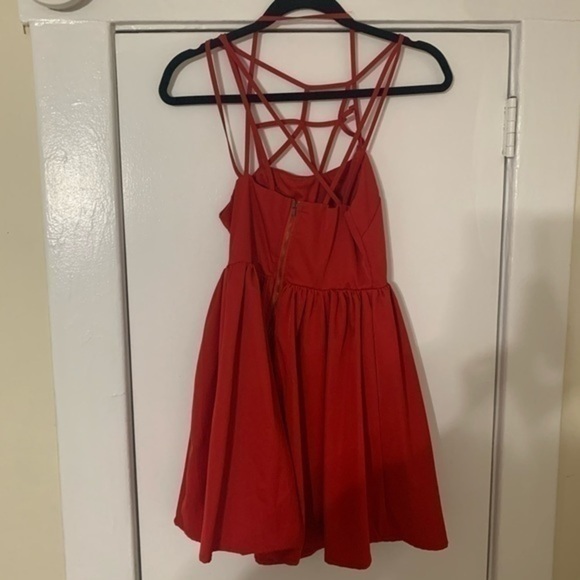 Lulu’s Red Can’t Cage Me Strap Mini Dress Size Small - Picture 10 of 13